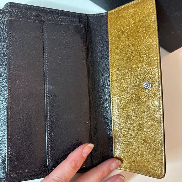 Authentic Chanel Tri-Fold Wallet Gold & Black Interior Trim Leather gold CC Logo - Picture 10 of 14